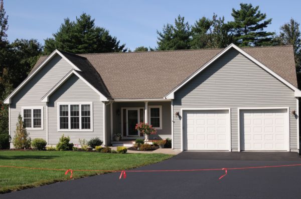 Cost of Blacktop Driveway Sealing in Hemet
