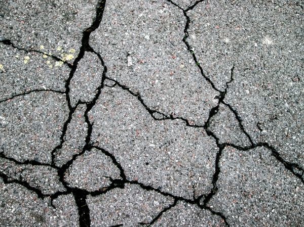 Driveway Crack Filling in Hemet