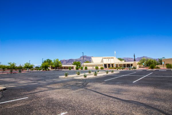Parking Lot Crack Filling in Hemet